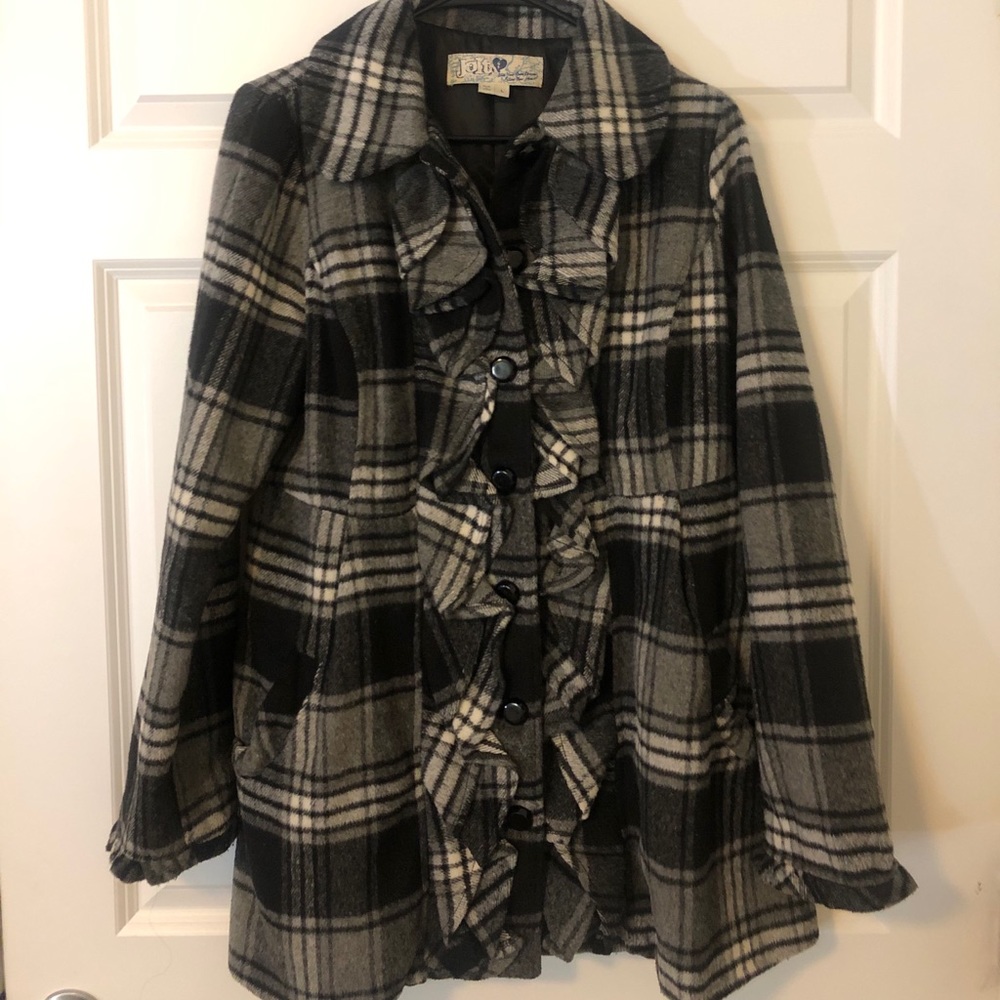 Jolt plaid coat